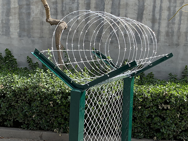 機(jī)場鋼筋網(wǎng)圍界圖片4