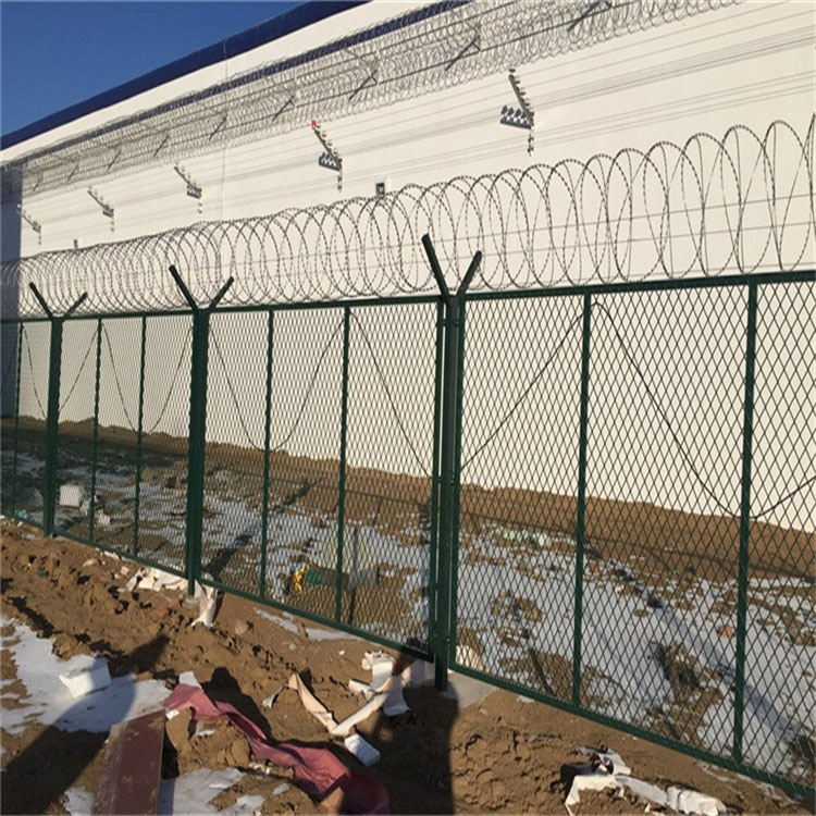 監(jiān)獄鋼網(wǎng)墻圖片3 監(jiān)獄鋼網(wǎng)墻圖片3