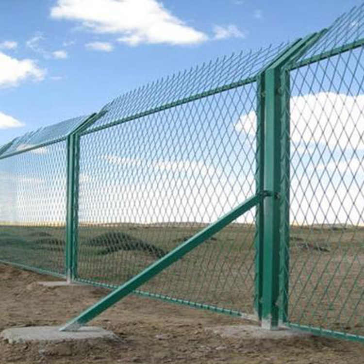 農村光伏電站隔離網圖片2 農村光伏電站隔離網圖片2