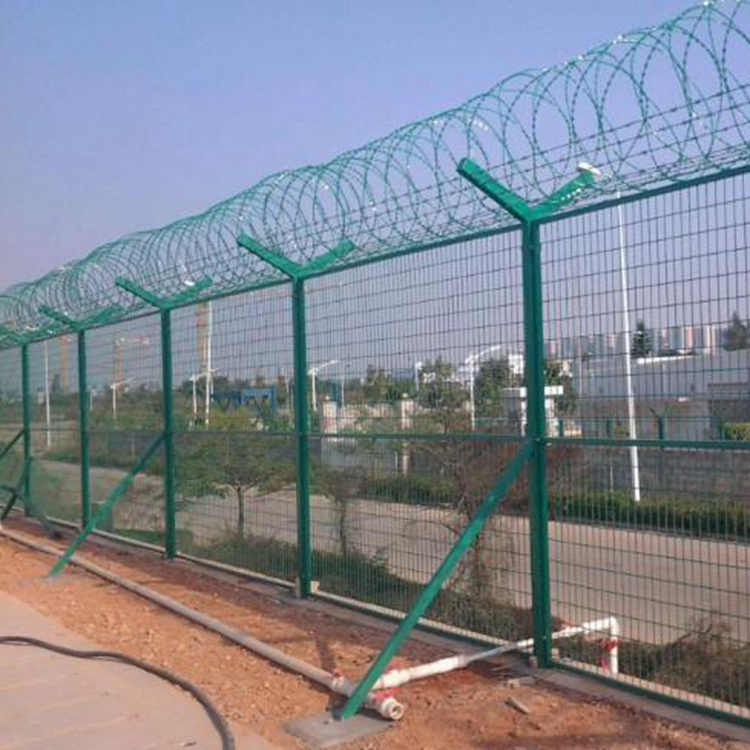 民用機(jī)場(chǎng)飛行區(qū)隔離網(wǎng)圖片1 民用機(jī)場(chǎng)飛行區(qū)隔離網(wǎng)圖片1