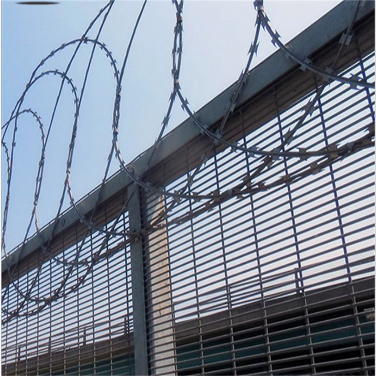 螺旋式刀片刺網安裝規范圖片3