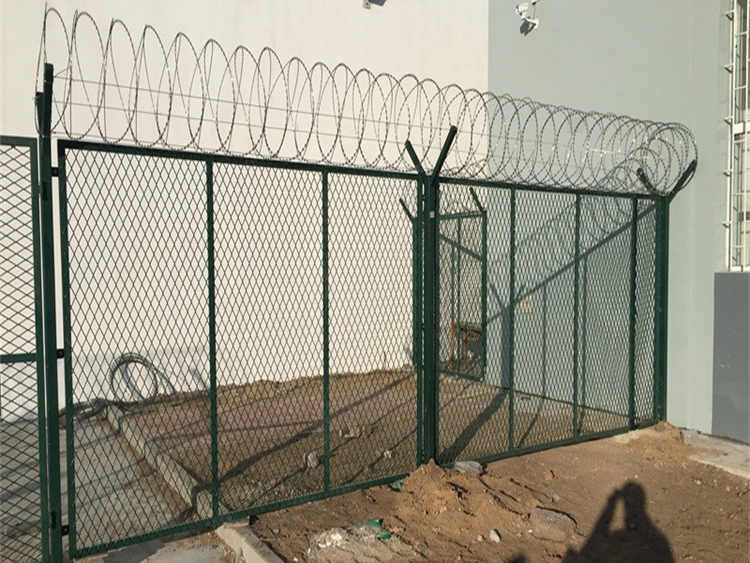 監獄高墻隔離網 監獄高墻隔離網