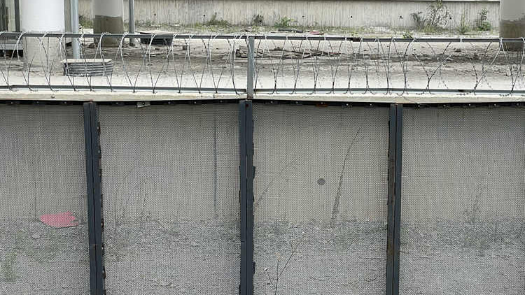 高鐵擋渣網(wǎng)18631858321 高鐵擋渣網(wǎng)18631858321