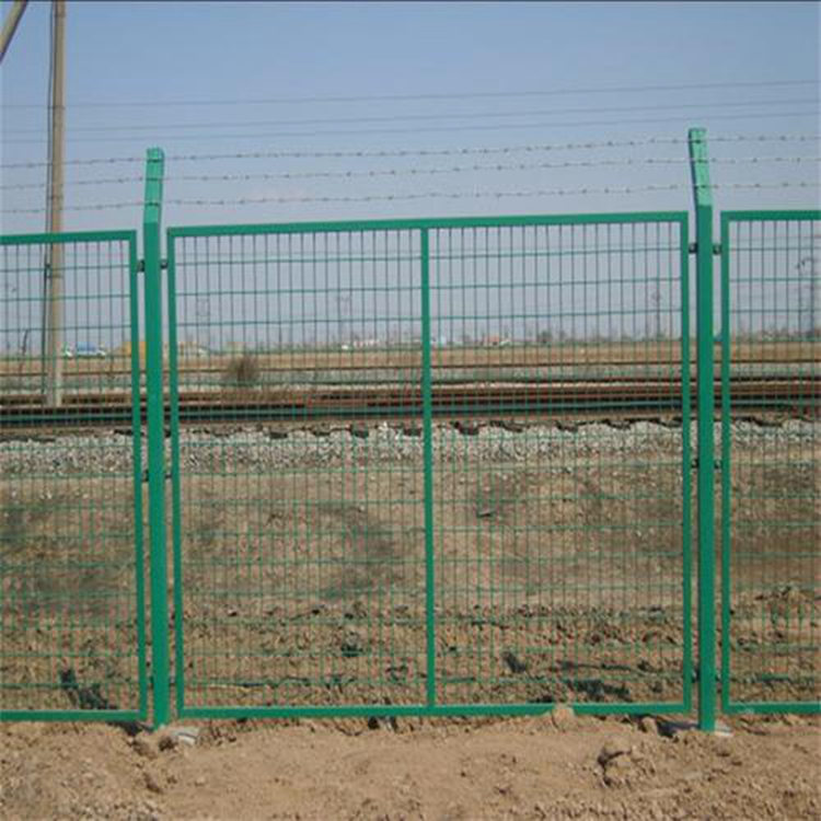 江蘇重點工程組裝式鐵路防護柵欄施工完畢圖片4 江蘇重點工程組裝式鐵路防護柵欄施工完畢圖片4