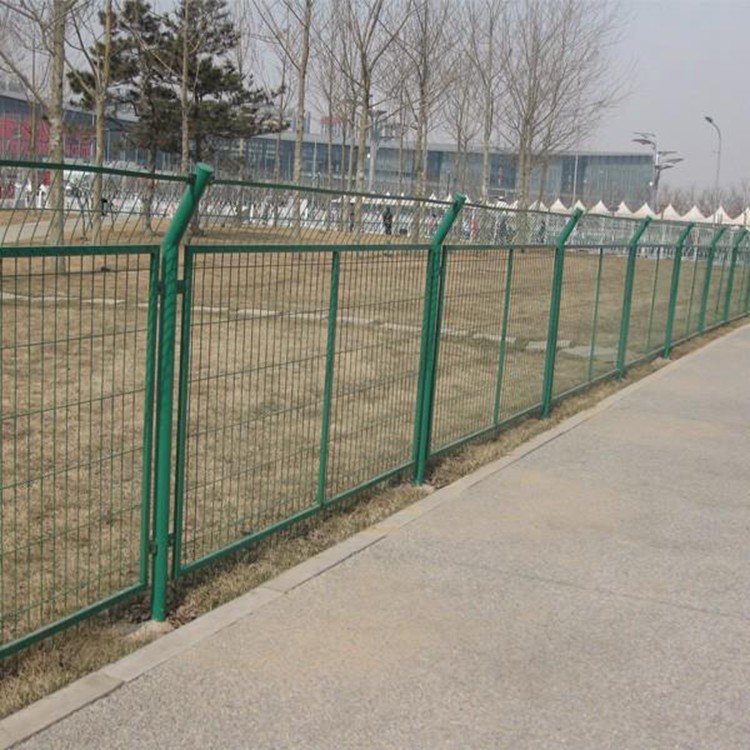 湖泊護欄網圈地圍欄應用場景圖片2