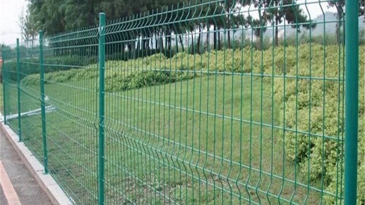 鐵絲圍欄網18631858321