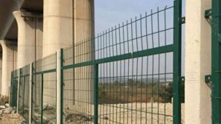 鐵路護欄網18631858321