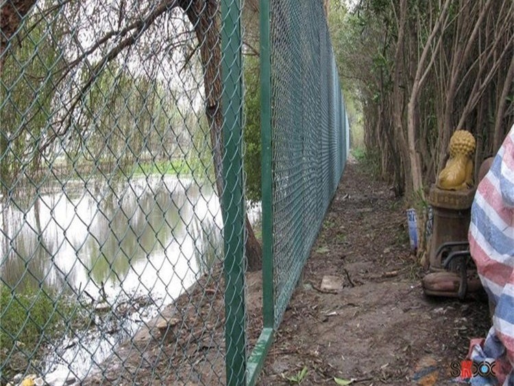 勾花網隔離網18631858321 勾花網隔離網18631858321