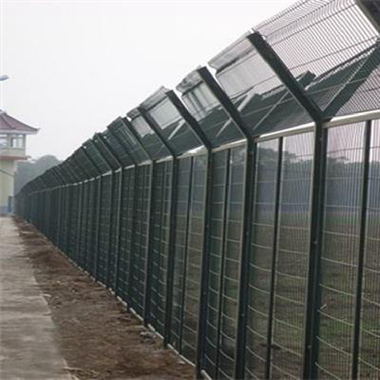 放風場鍍鋅358通道密紋網(wǎng)監(jiān)獄防攀爬網(wǎng)圖片4