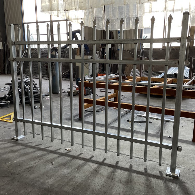 鋅鋼護(hù)欄18631858321 鋅鋼護(hù)欄18631858321