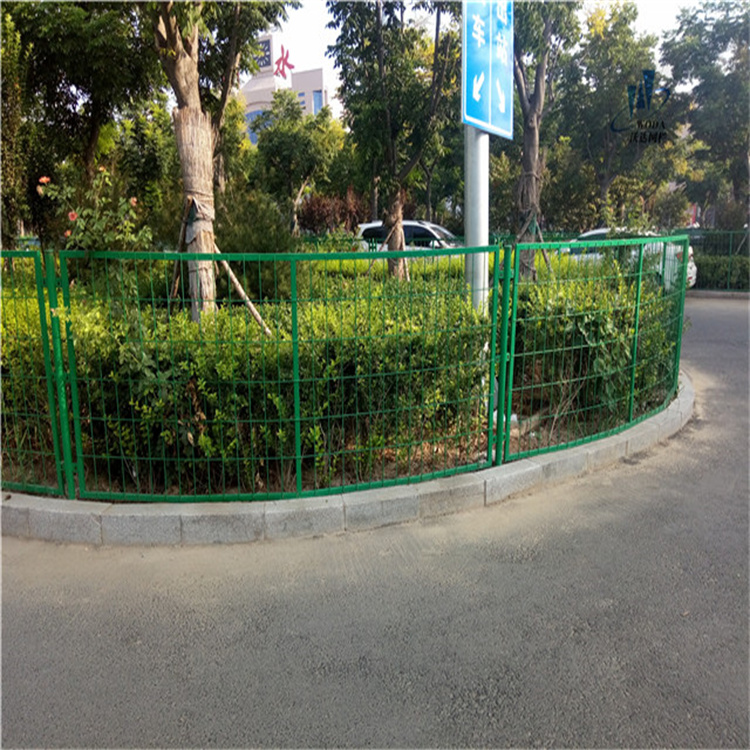 綠地鐵絲網(wǎng)圖片3 綠地鐵絲網(wǎng)圖片3