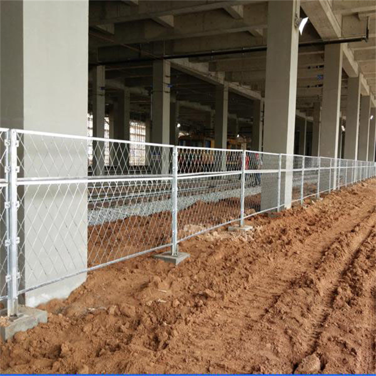 高速公路熱鍍鋅護(hù)欄網(wǎng)