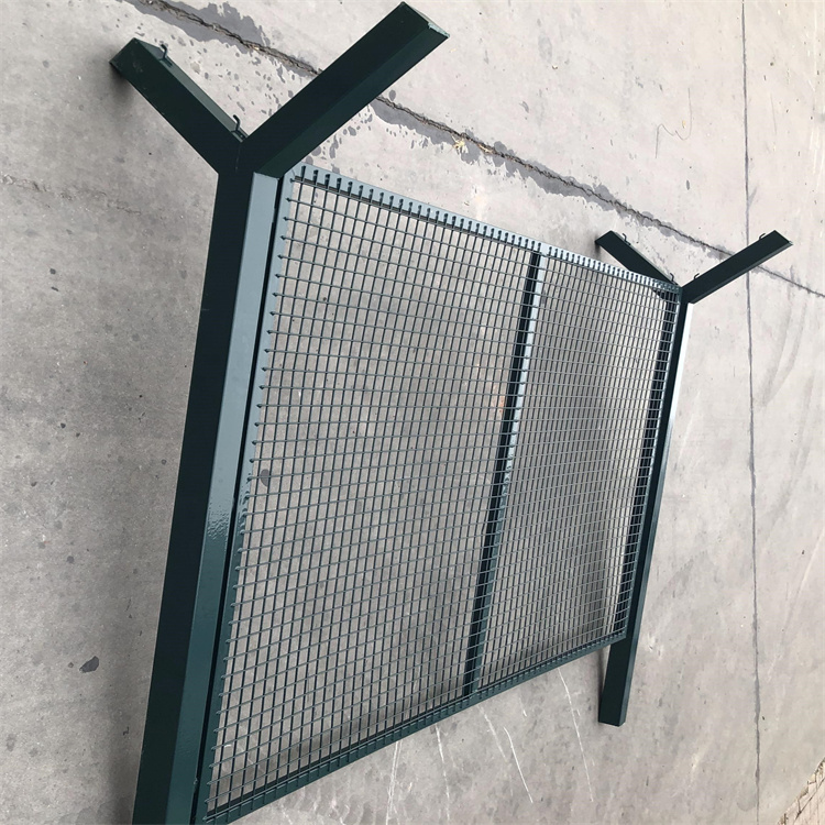 Y型立柱隔離網(wǎng)圖片1 Y型立柱隔離網(wǎng)圖片1