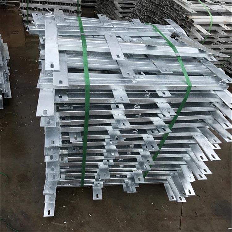 鐵路防護柵欄土字支架圖片3 鐵路防護柵欄土字支架圖片3