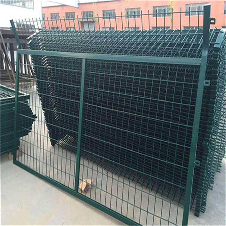 高鐵防護網(wǎng)圖片3 高鐵防護網(wǎng)圖片3