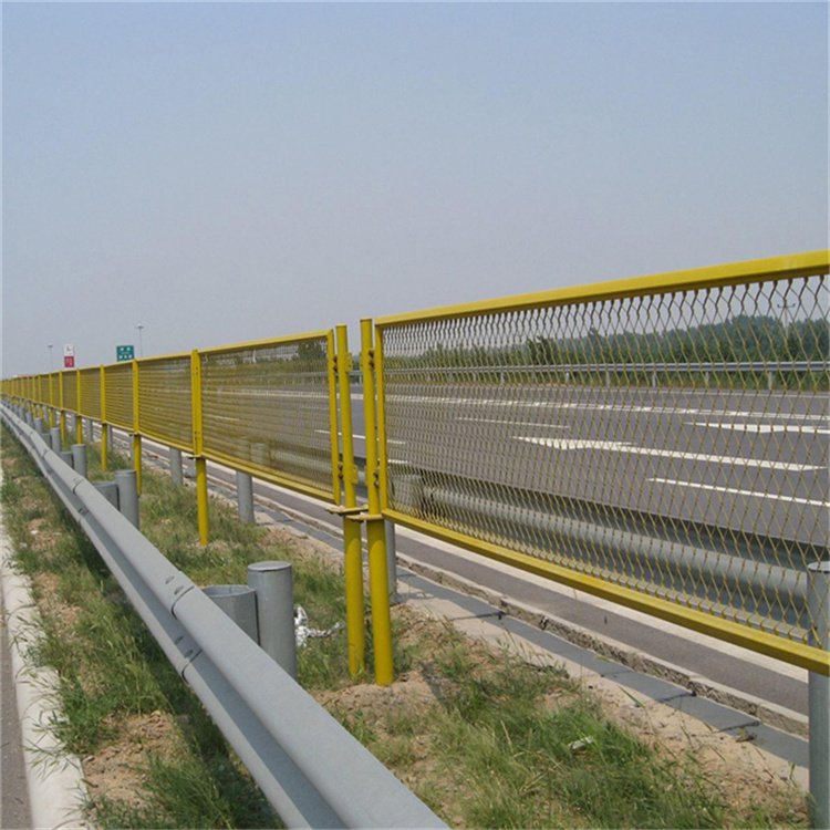 橋梁防眩網(wǎng)圖片3 橋梁防眩網(wǎng)圖片3