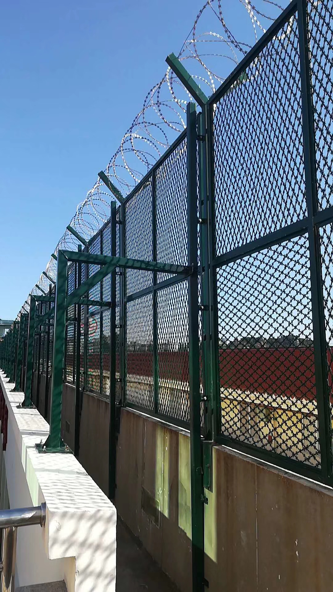 監獄刀片鋼網墻